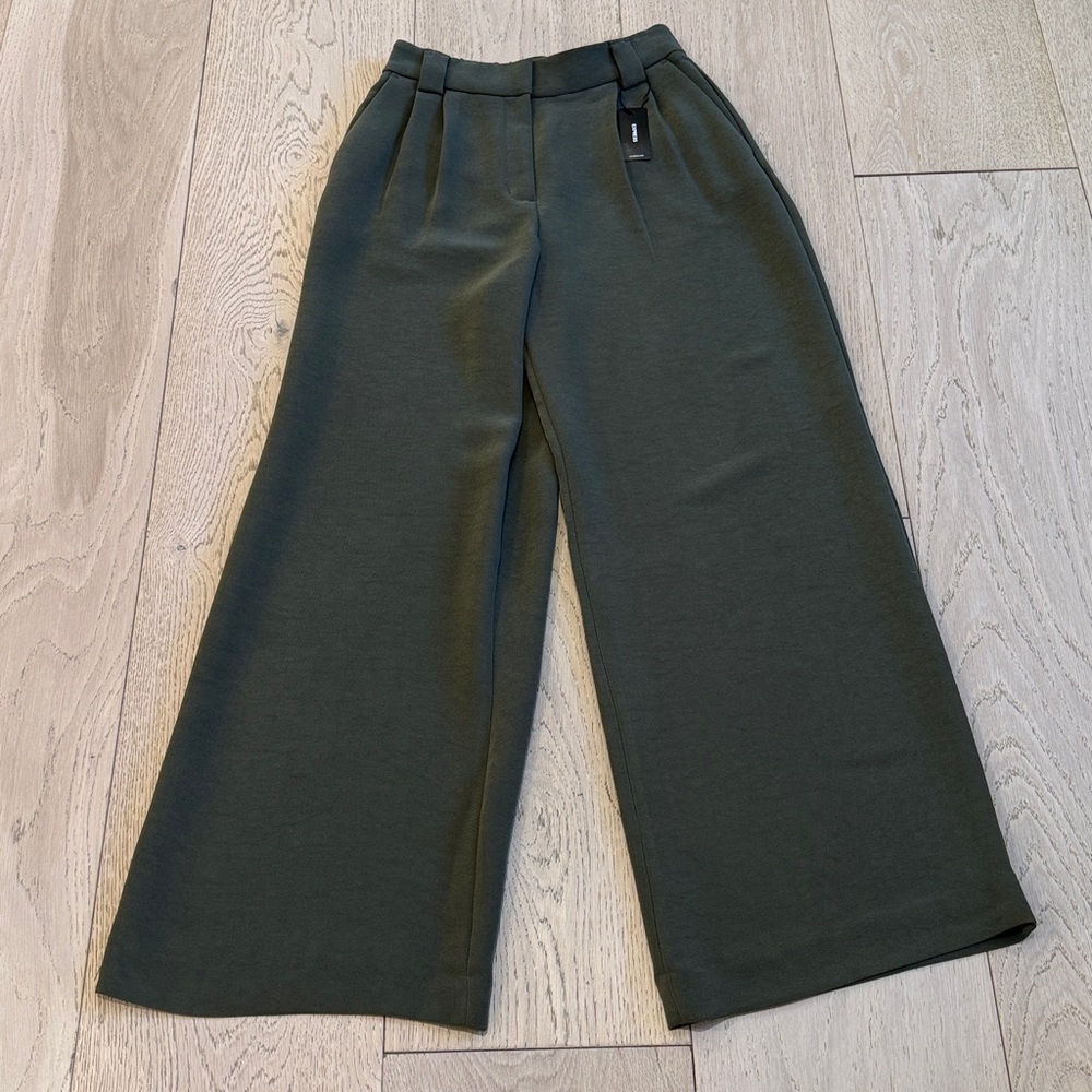 Express High Waisted Pleated Trouser in Olive Green Size 2 - Picture 8 of 14